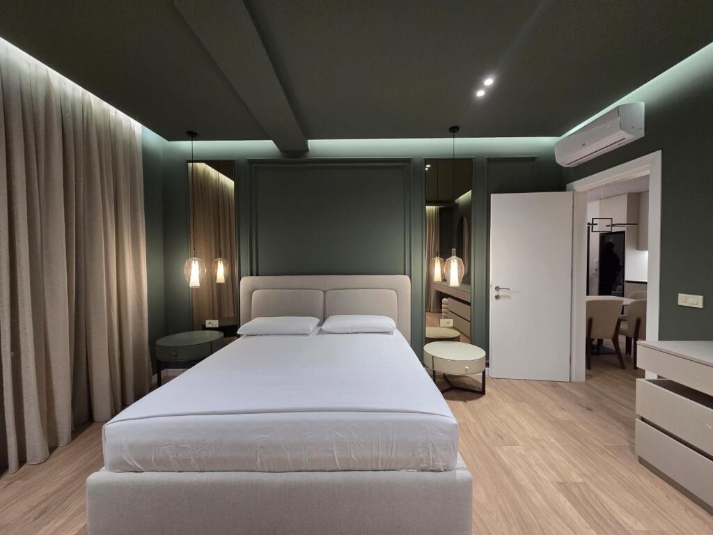 Super ap 2+1 te mine peza ( golden tower )