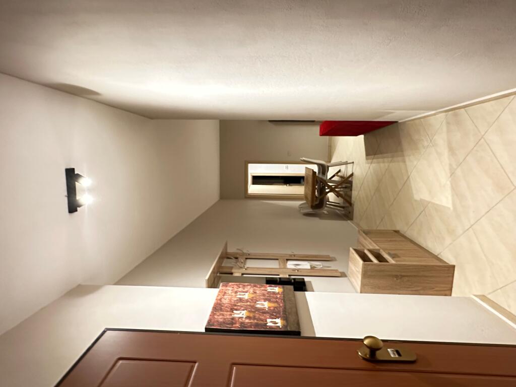 Apartament, Rrapo Hekali, Kodra e Diellit