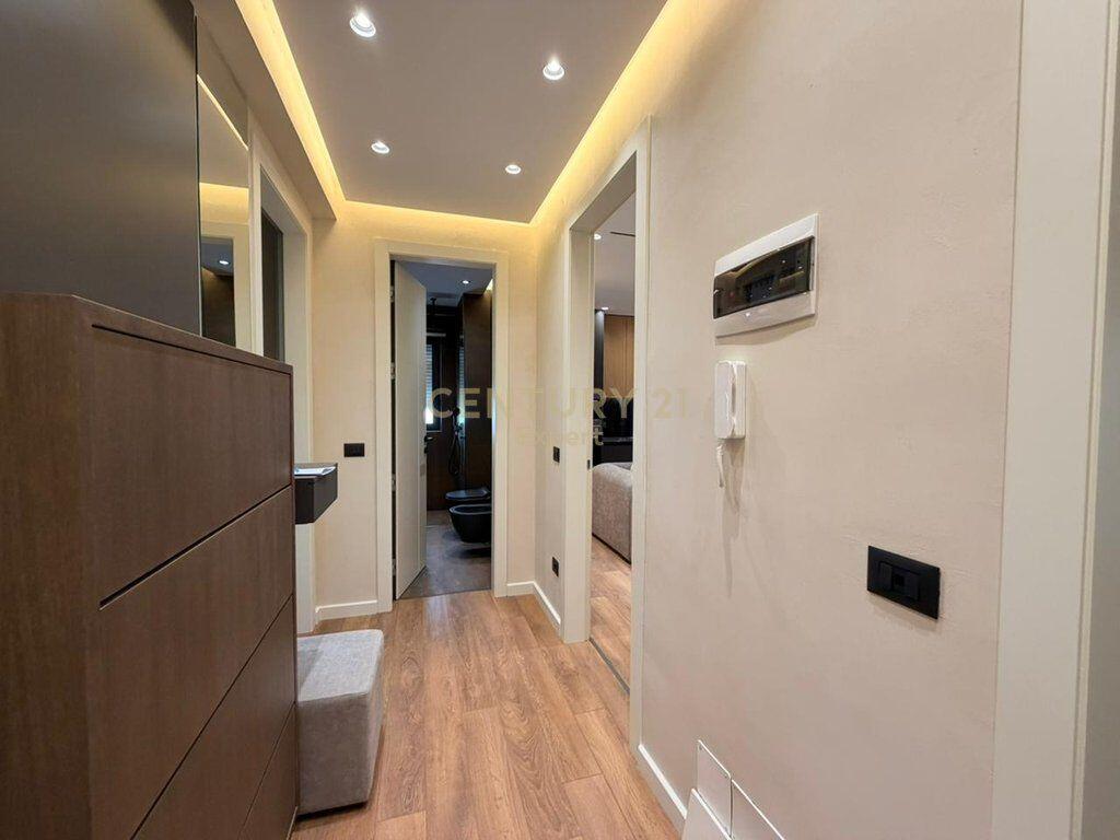 Apartament 2+1+2+Parkim Rruga e Durresit