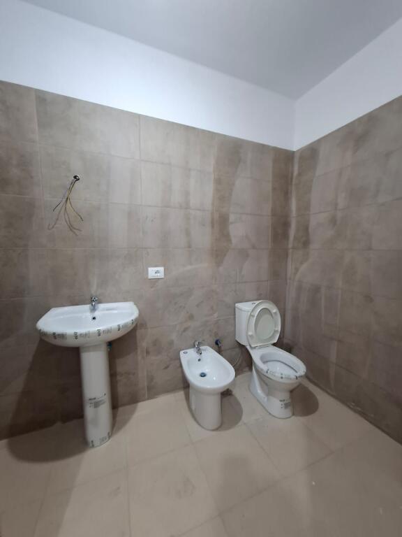 5 Maji Shitet Apartament 2+1+2