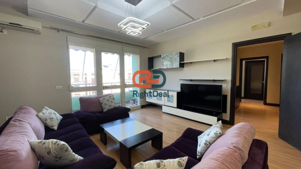 Ne Astir, Shitet Apartament 2+1 Me Hapesira Te Bollshme!