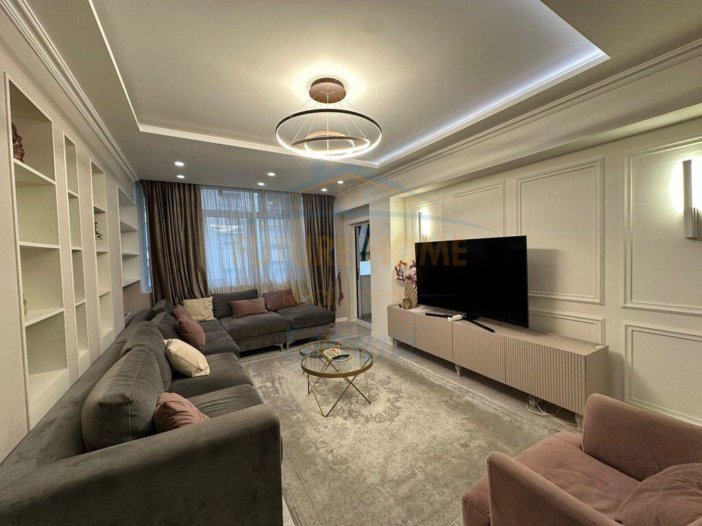 Qera, Apartament 3+1+2, Rruga Margarita Tutulani, Tiranë.