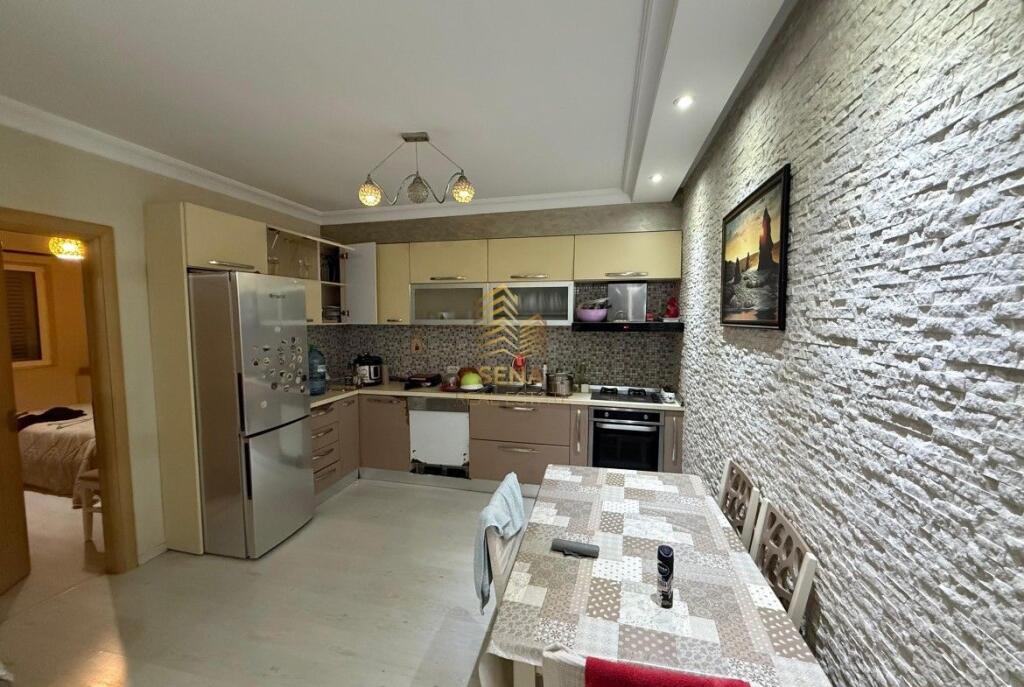 Shitet, Apartament 3+1+2+Blk, Porcelan – Pas UET, 185,000 Euro