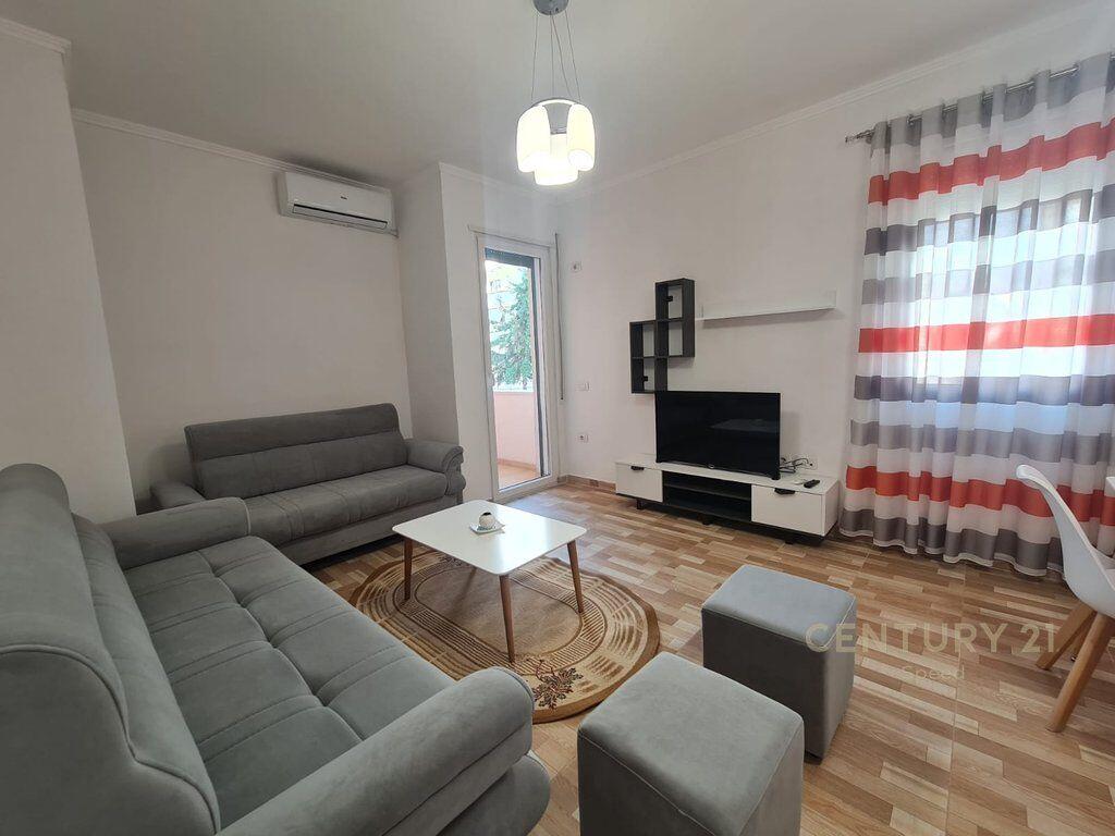 We rent out a 2+1 apartment, opposite the school “Zonja e Këshillit të Mirë” !!