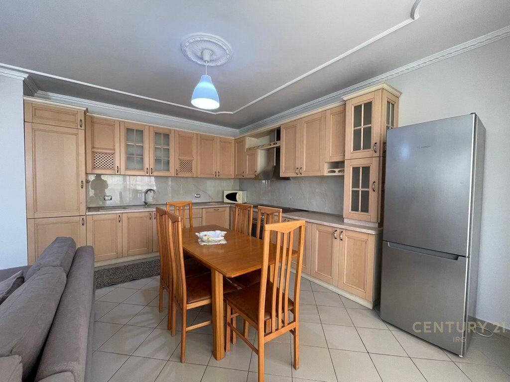 Apartment 2+1 in the Municipality of Paris!