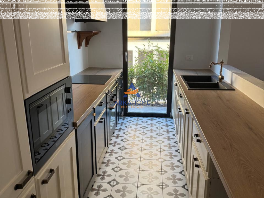 AFFITTASI APPARTAMENTO 2+1 DELUXE "LIQENI FARKES" 1500 EURO