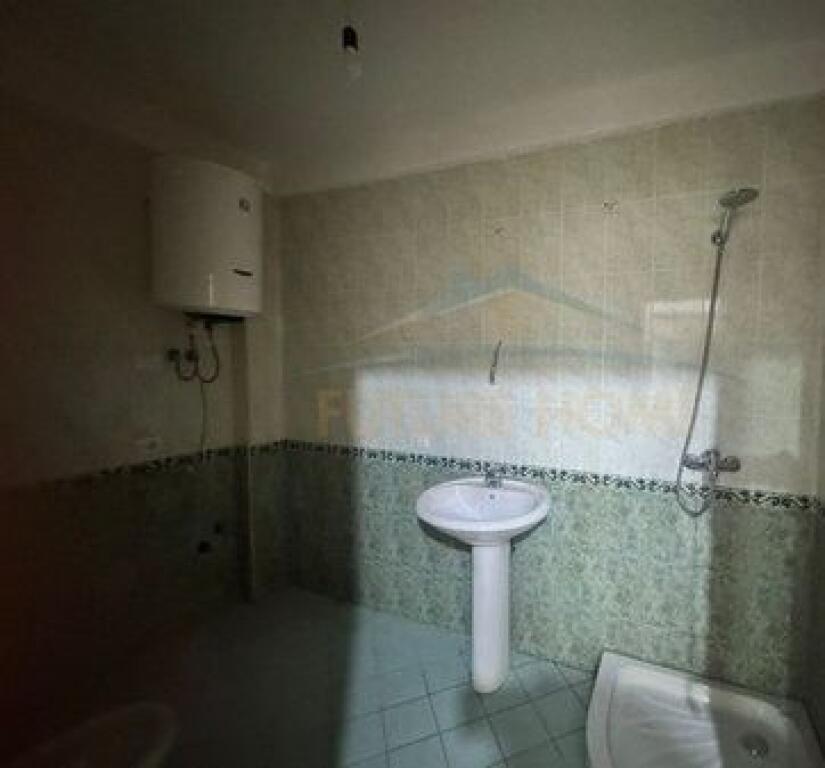 For sale, Apartment 2+1+2, Yzberish, Tirana