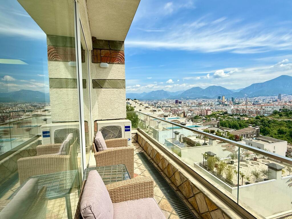 VILLA WITH POOL FOR RENT RESIDENCE KODRA2