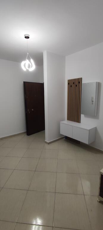🏠 Apartment 2+1 for rent 📍 Don Bosko, near Vaçe Zela school