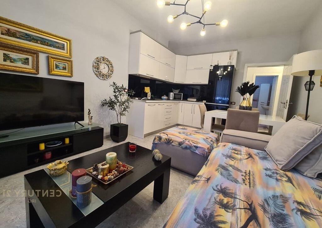 APPARTAMENTO 1+1+STUDIO PRESSO GLOBI