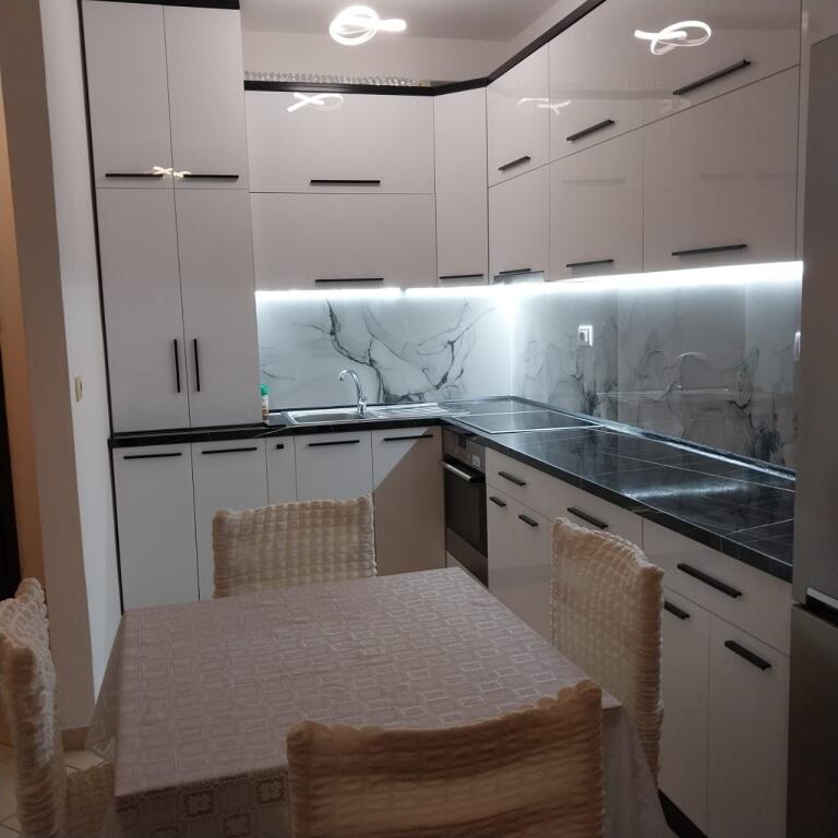 Appartamento 1+1 in affitto ad Astir in Viale Migjeni