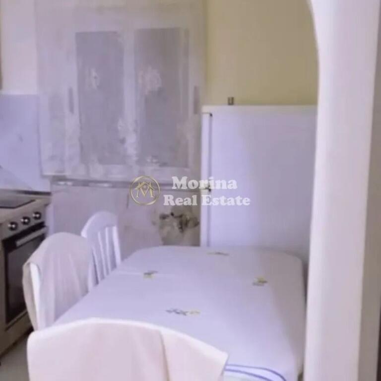 Qera | Shtëpi private 2 + 1 | Rruga Mine Peza | 600 €/muaj