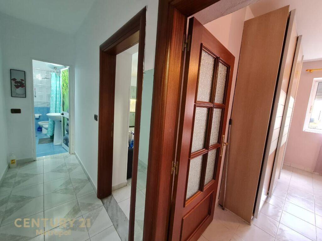 I rent out a 1+1 apartment on Naim Frasheri street near Zogu i Zi!