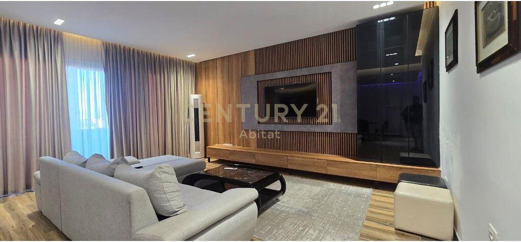 Apartment for rent 3+1+3+two parking spaces near Delijorgji Complex