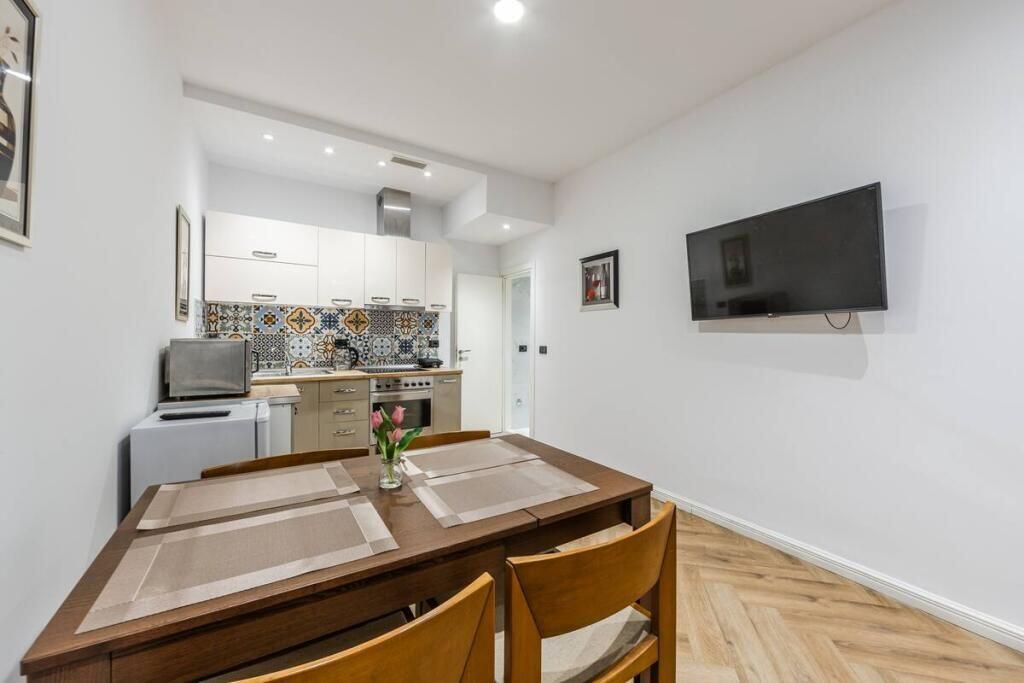 Duplex in vendita a Myslym Shyri 280.000 euro