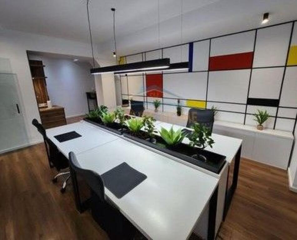 Qera, Ambient zyre,Square 21, Rruga e Kavajes, Tirane !