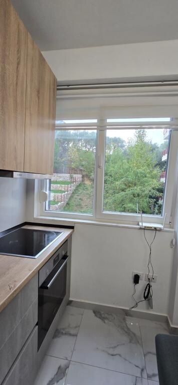 🏡 JEPET ME QERA APARTAMENT 2+1 📍 Liqeni i Thatë – Kompleksi FZ Construction