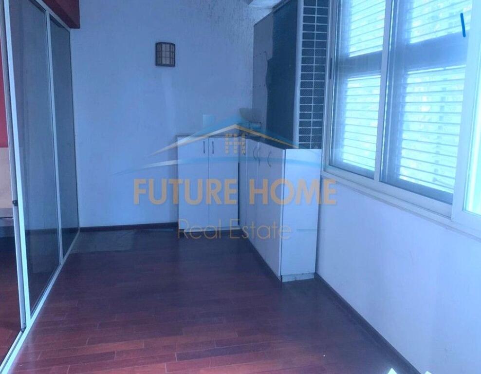 Shitet, Apartament 2+1+2+Post Parkimi, Rruga Marko Bocari