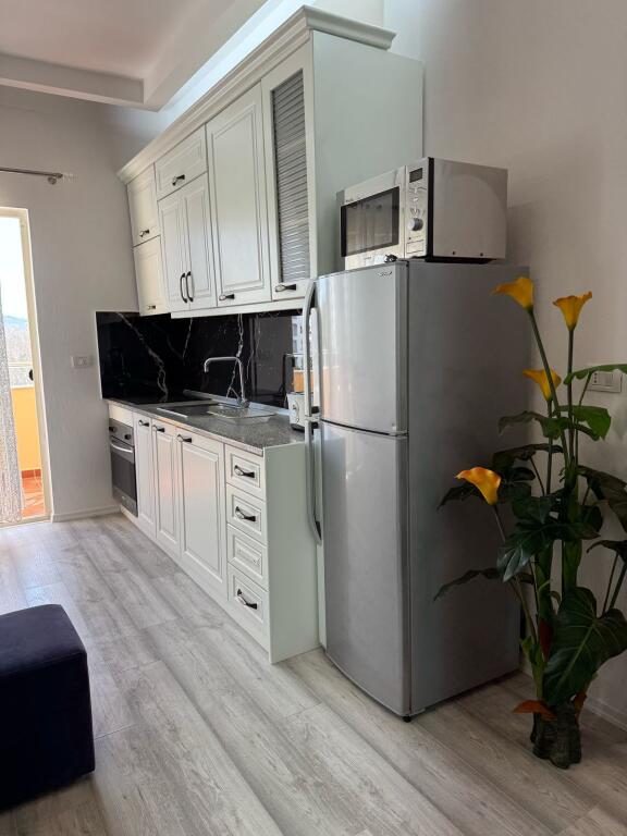 SHITET APARTAMENT 1+1 ME PAMJE DETI – PLAZH ILIRIA, DURRËS