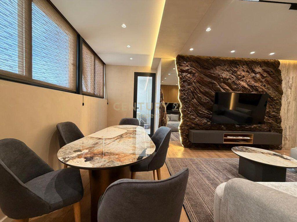 Apartament modern 2+1Post parkimi per qira ne Rrugen e Durresit !