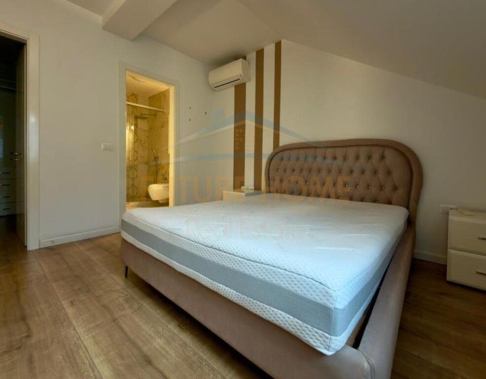 Rent, Apartment 3+1+2+2 Parking Spaces