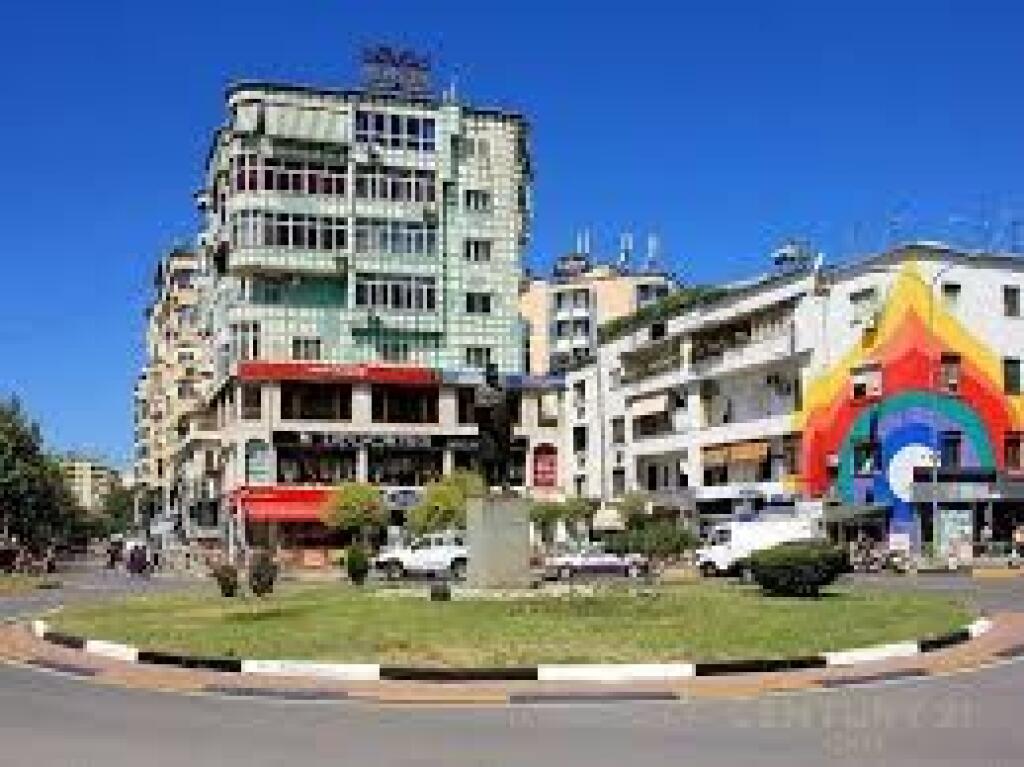 Shop for sale 14m, near Willson square on main street!