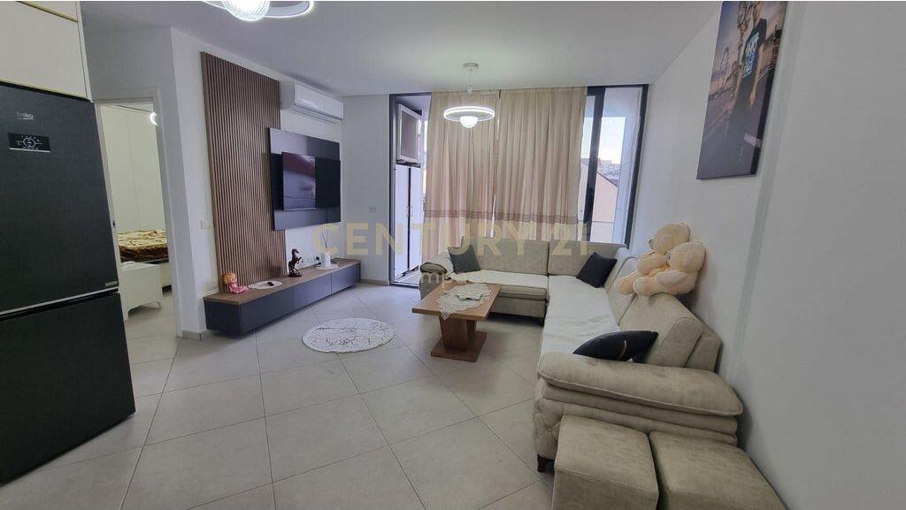 Apartament modern 2+1+2 me qira në Fiori Di Bosco, Don Bosco.