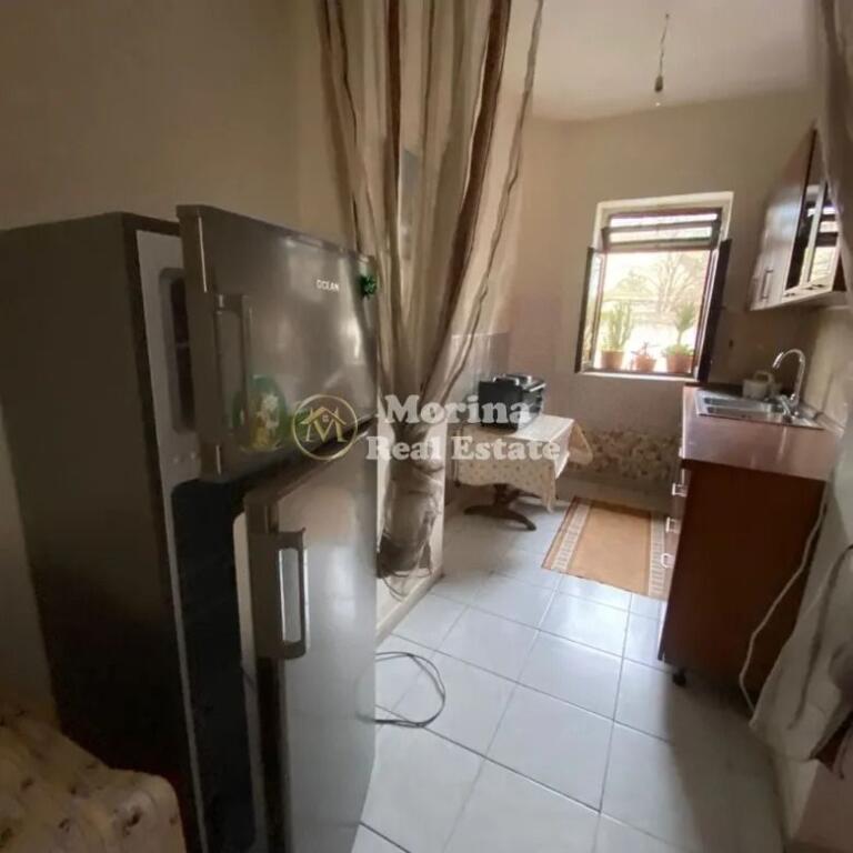 Rent | Private house 1 + 1 | Dibrës Street | 300 €/month