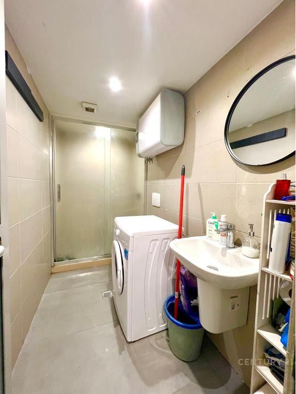 Liqeni i Thate, shitet garsionere 60,001 €