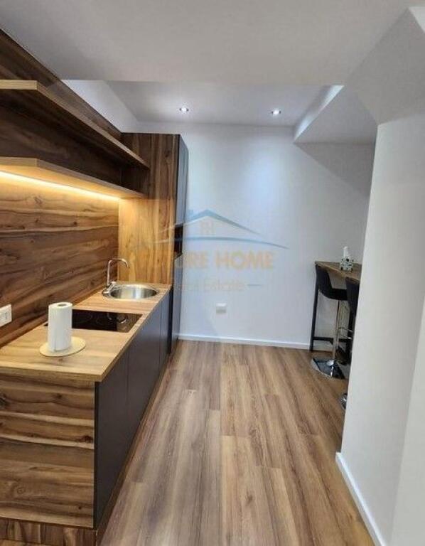 Affitto, Spazio ufficio, Square 21, Via Kavaja, Tirana !