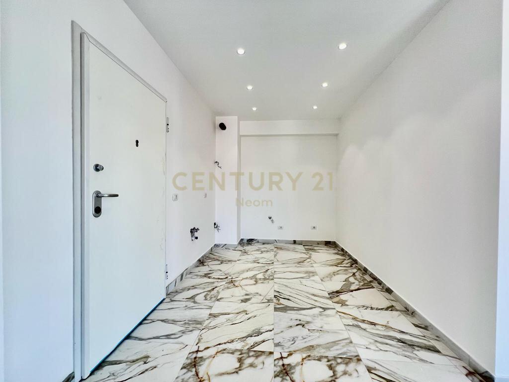 Super apartment 1+1 for sale at Kavaja Street