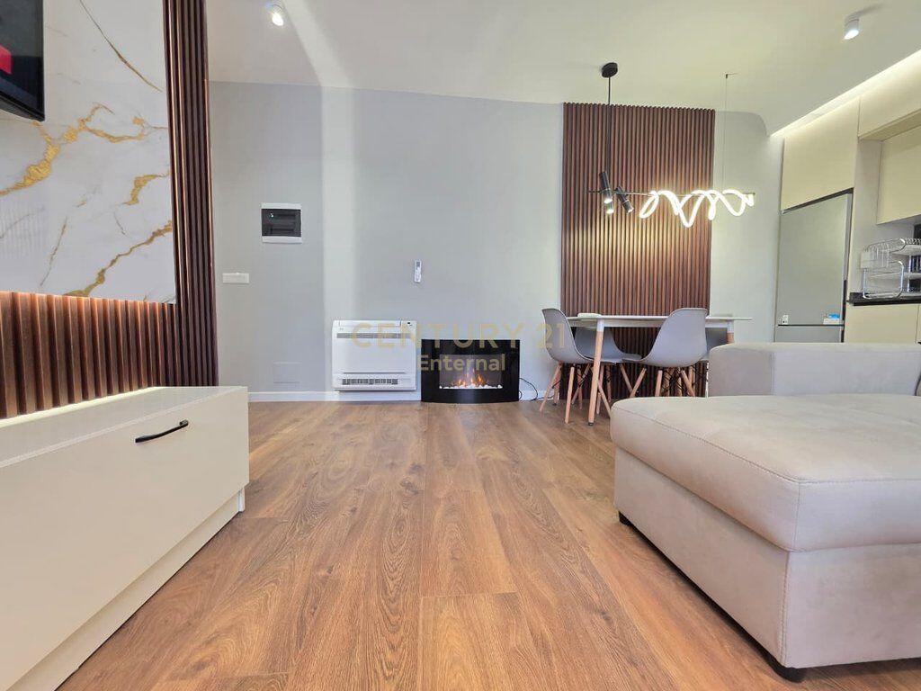 Appartamento 2+1 in affitto nella zona di Juridiku, vicino all'ex Blloku.