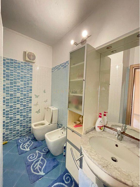 Jepet me Qira Apartament 3+1+2 te Kopeshti " Sotir Noka , "Durrës !