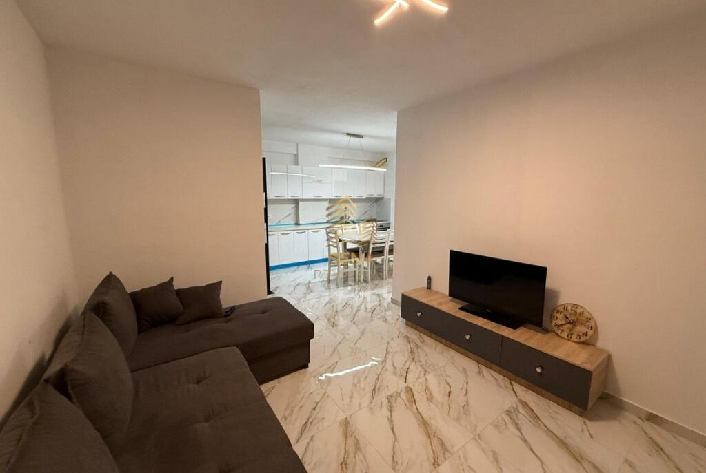 Rent, Apartment 2+1+balcony, Tom Doshi Complex – Shkoze, 40,000 Lek/Month