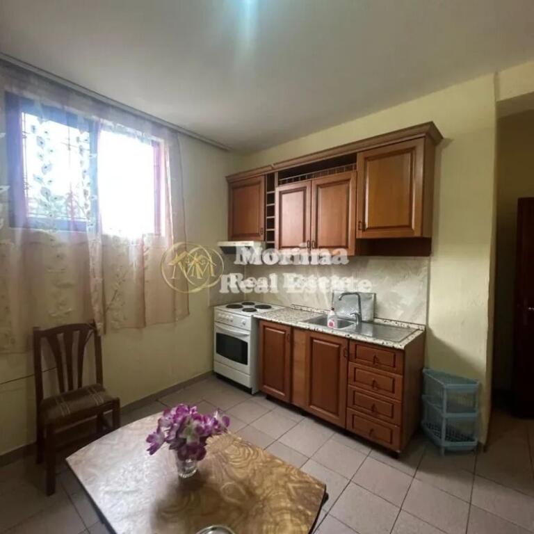 Rent | Private house 1 + 1 | Medreseja | 350 €/month