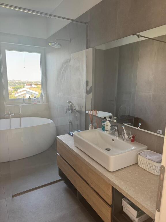 Villa with private yard for RENT in private residence - TEG area