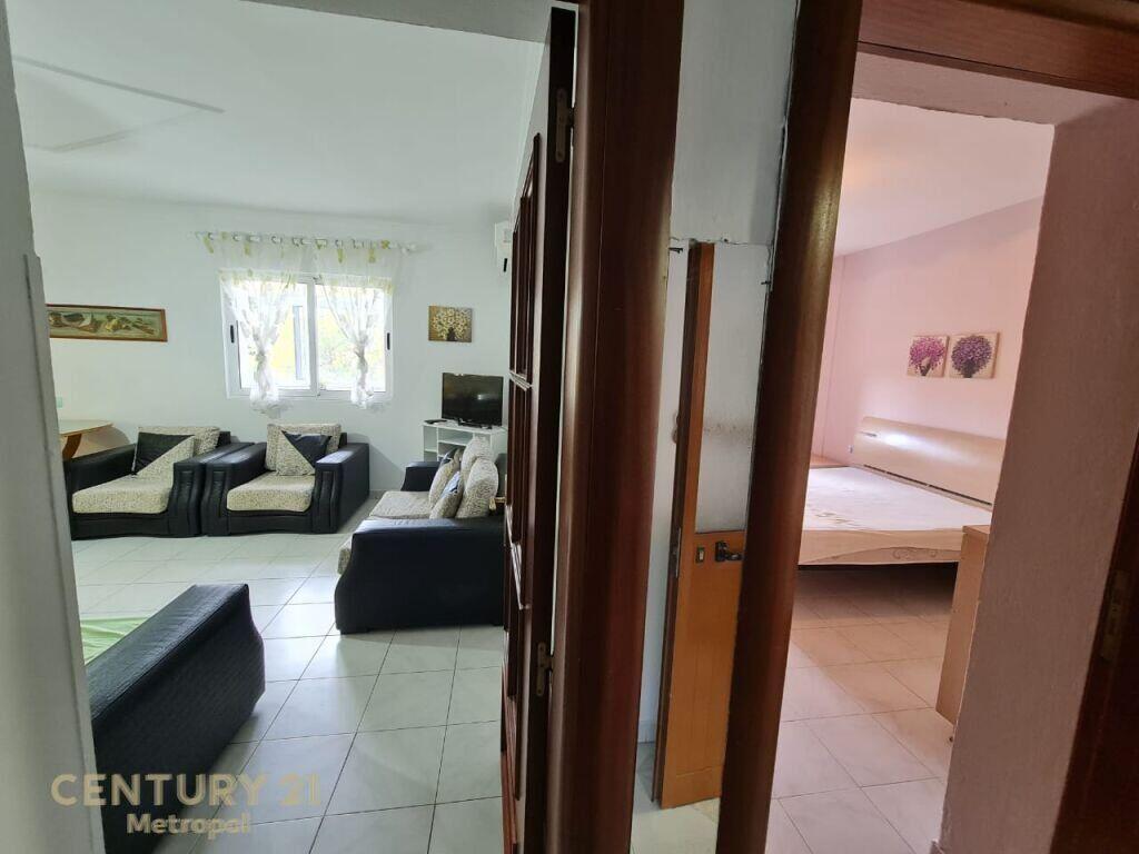 I rent out a 1+1 apartment on Naim Frasheri street near Zogu i Zi!