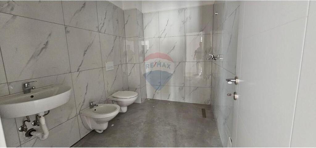 Apartament - Për Shitje - Rruga Dritan Hoxha, Tiranë(ID: 530201017-649)