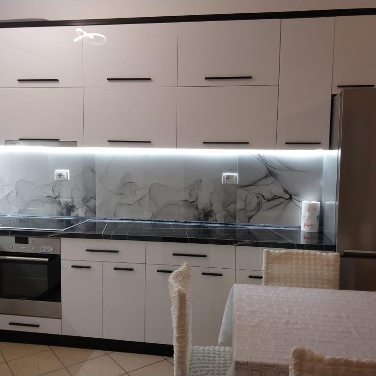 Appartamento 1+1 in affitto ad Astir in Viale Migjeni