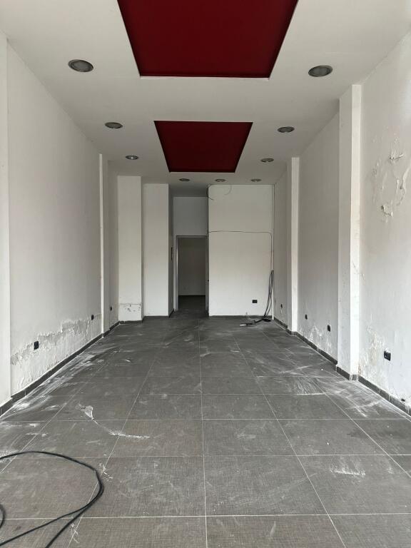 DYQAN ME QERA 65 M2 RRUGA BARDHYL 650 EURO