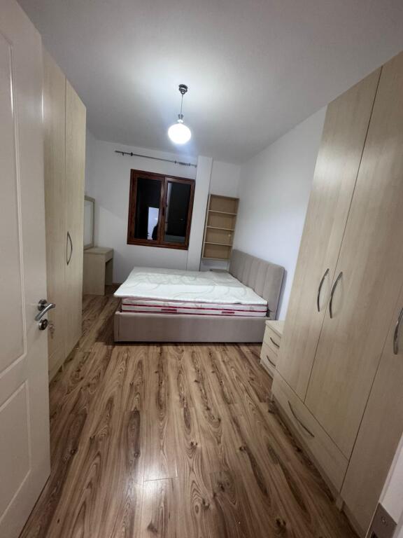 Jepet Apartment me qera