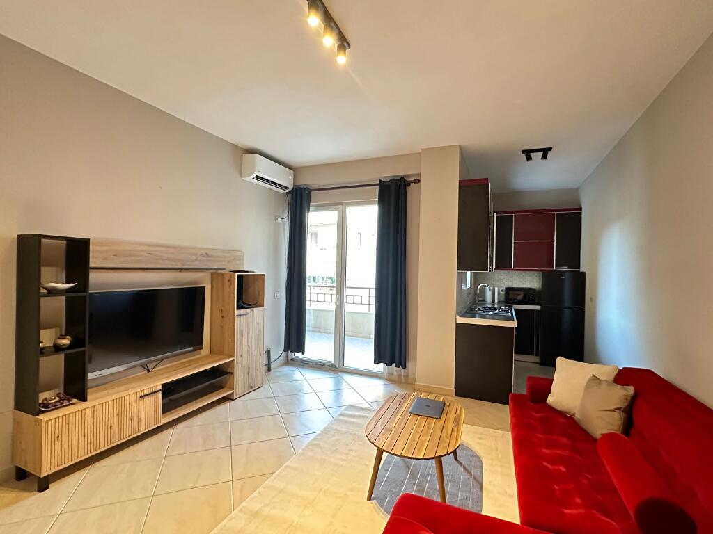 Apartament, Rrapo Hekali, Kodra e Diellit