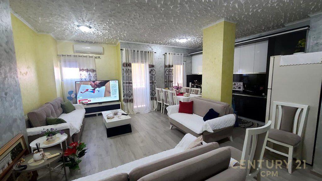 Vilë 3+1 Me Qira në Rruga 5 Maji, Tiranë - 450mije leke | 115 m²...