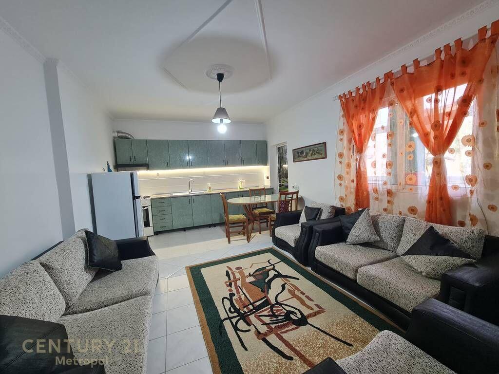 I rent out a 1+1 apartment on Naim Frasheri street near Zogu i Zi!