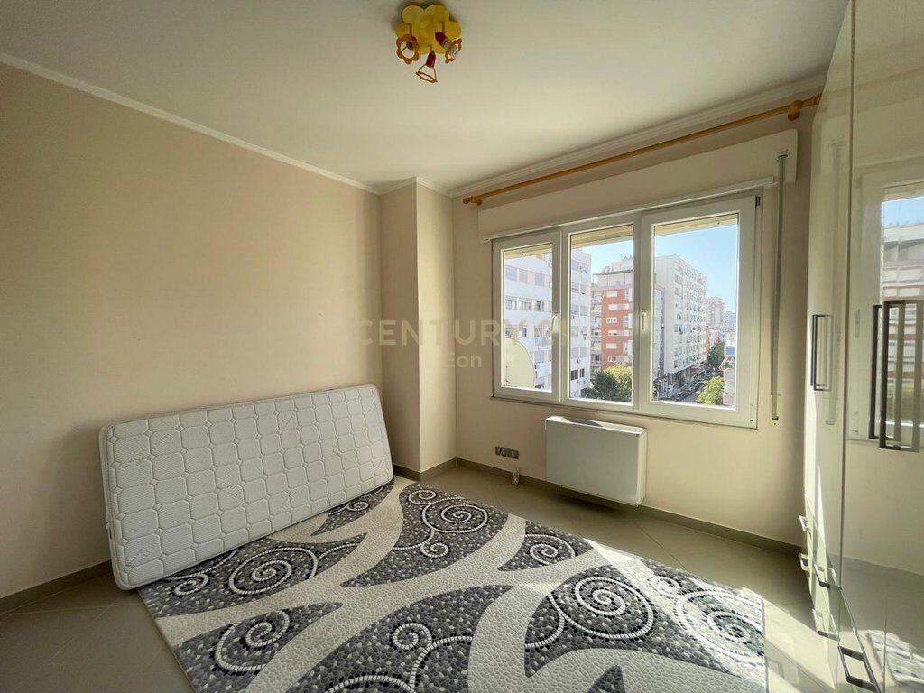 Jepet me Qira Apartament 3+1+2 te Kopeshti " Sotir Noka , "Durrës !
