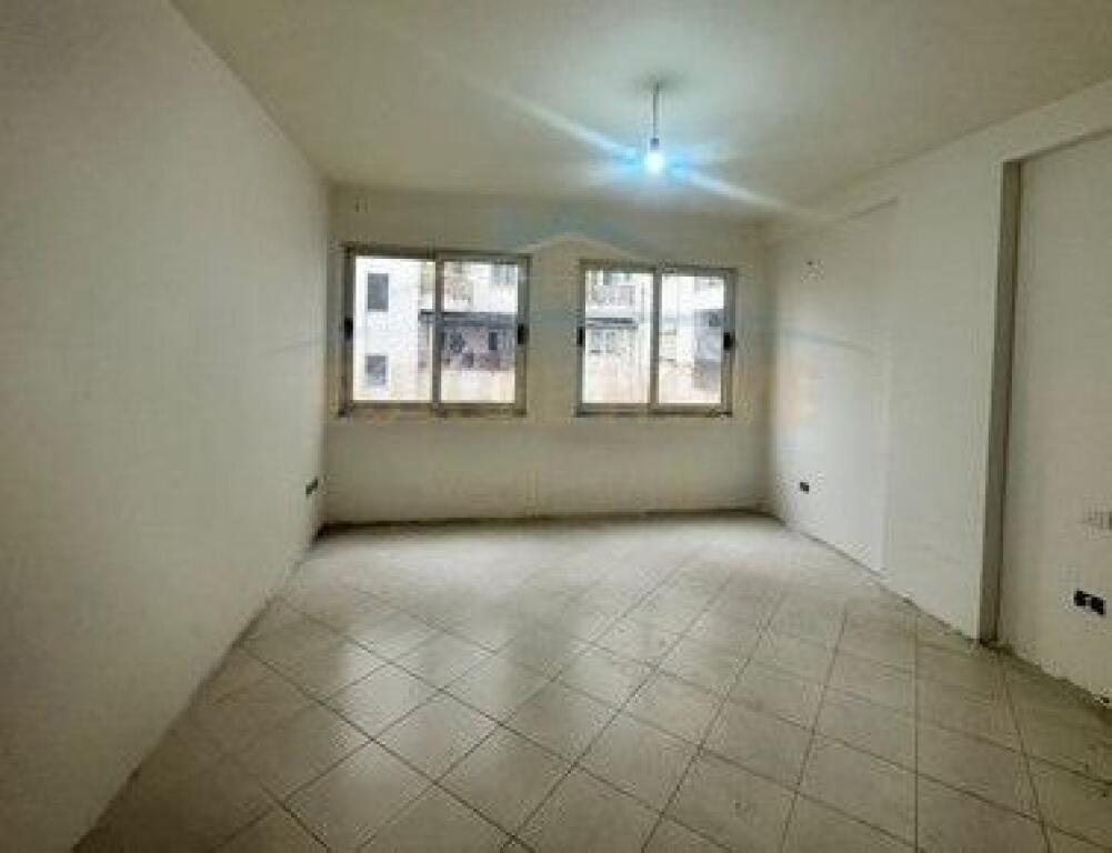 For sale, Apartment 2+1+2, Yzberish, Tirana