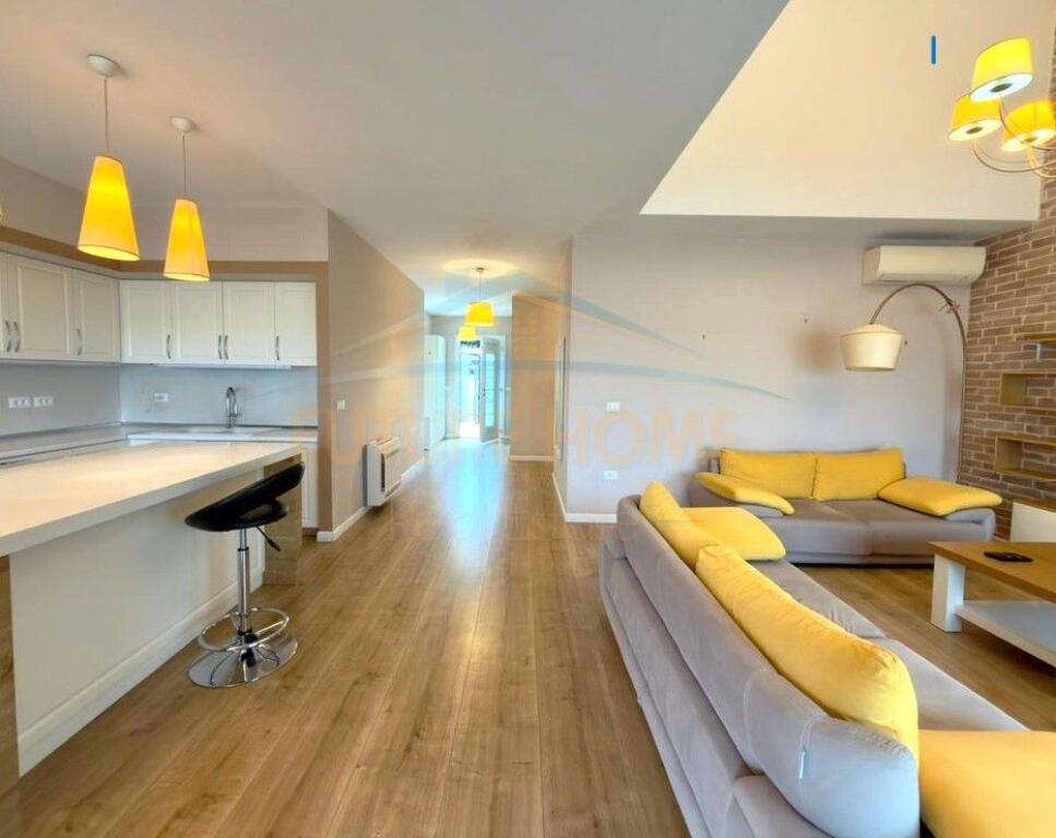 Rent, Apartment 3+1+2+2 Parking Spaces