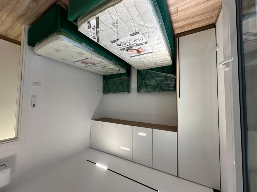 2+1 apartment for rent at the Commune of Paris