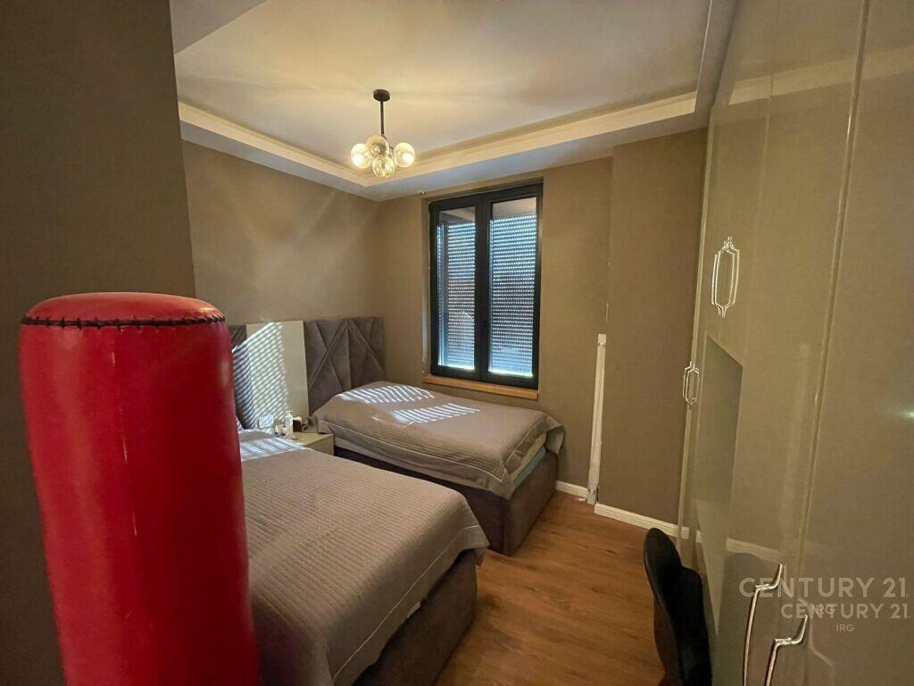 Apartment 3+1+2 for sale in Park Gate Residence, Elbasan Street