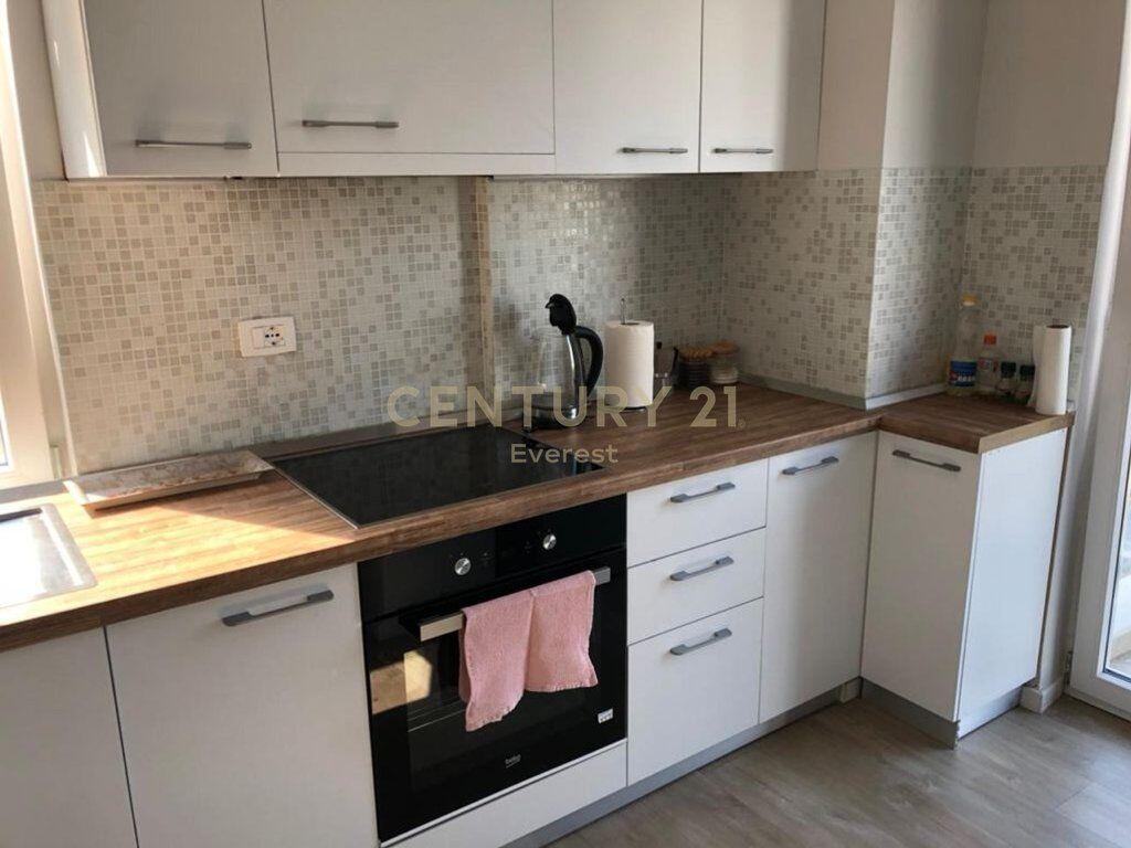 ST. Dritan Hoxha, I am renting a 2+1+2 apartment